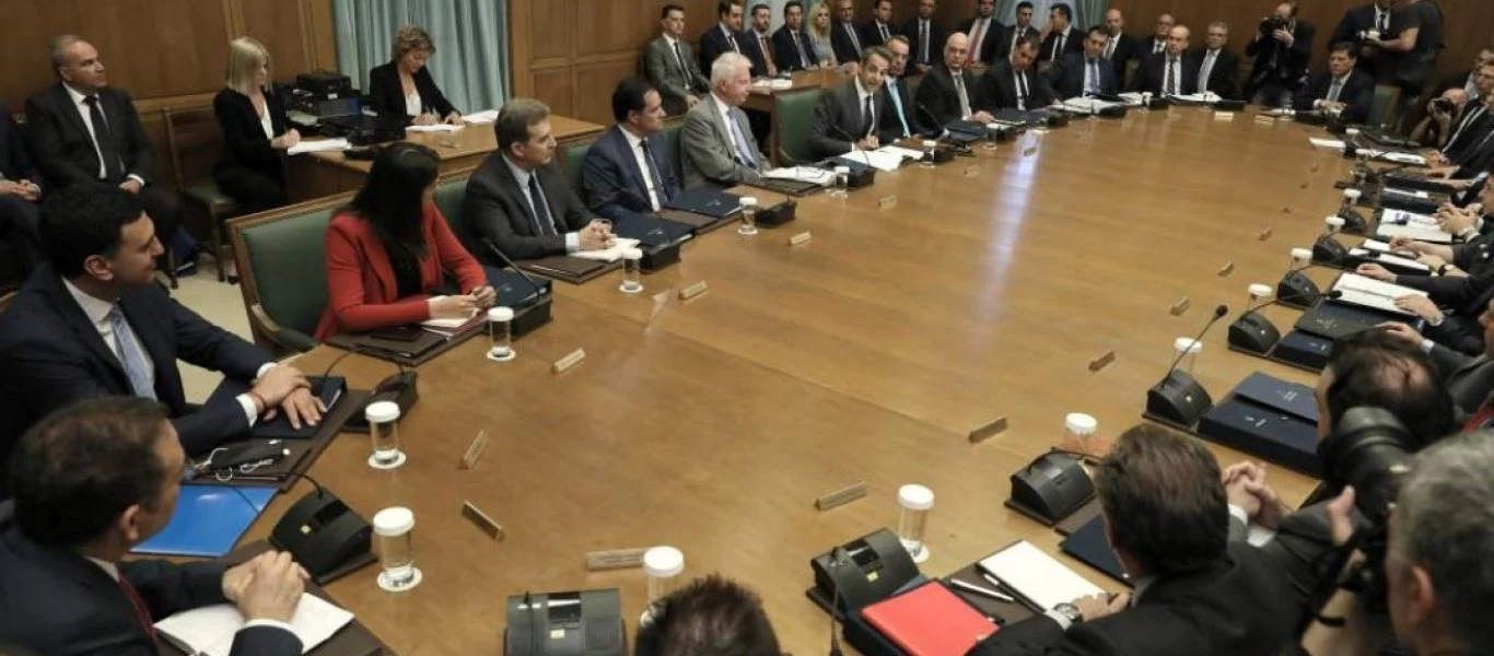 Οι πιθανές ημερομηνίες για ανασχηματισμό: Η μετά-κορωνοϊού εποχή «καίει» την κυβέρνηση